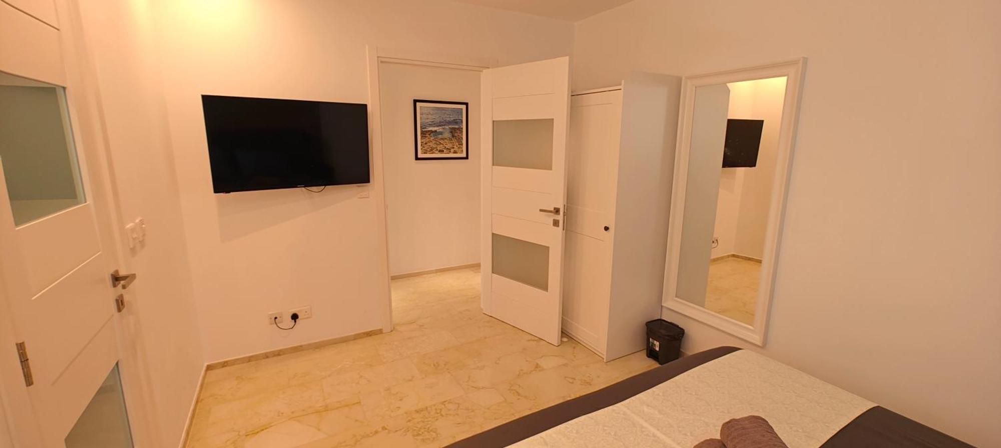 Luxury Sea Front At Spinola Bay St Julians San Ġiljan