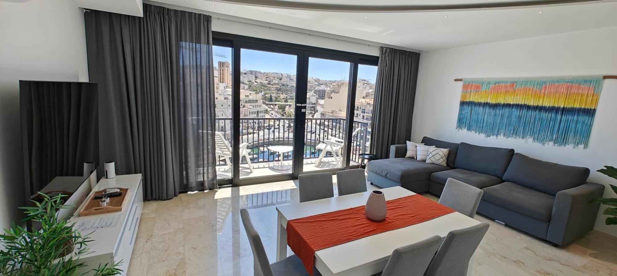 Luxury Sea Front At Spinola Bay St Julians